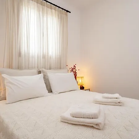 Orkos Naxian Wave 3 Hébergement de vacances