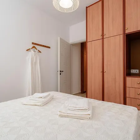 Orkos Naxian Wave 3 Hébergement de vacances *